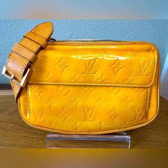 AUTHENTIC Louis Vuitton Monogram Vernis Fulton Bum Bag,All Products : American Fashion Style Bags On Sale
